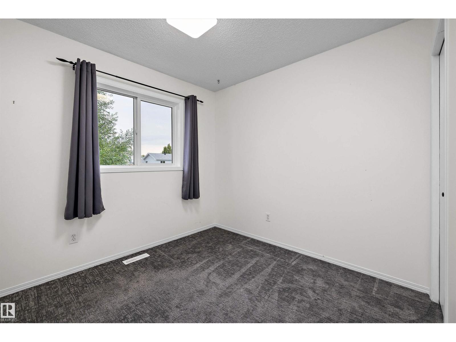 15019 133 ST NW - 19