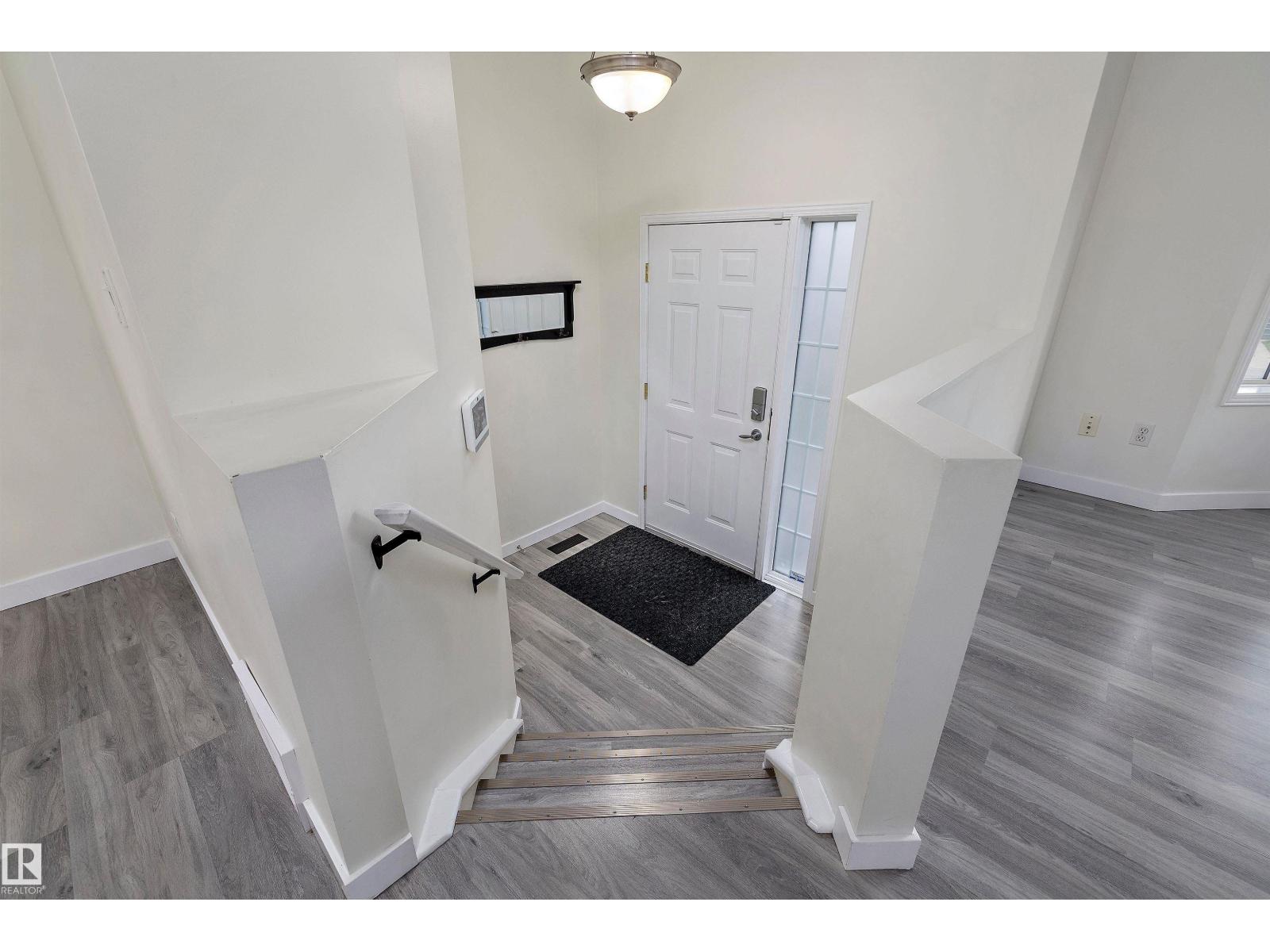 15019 133 ST NW - 3