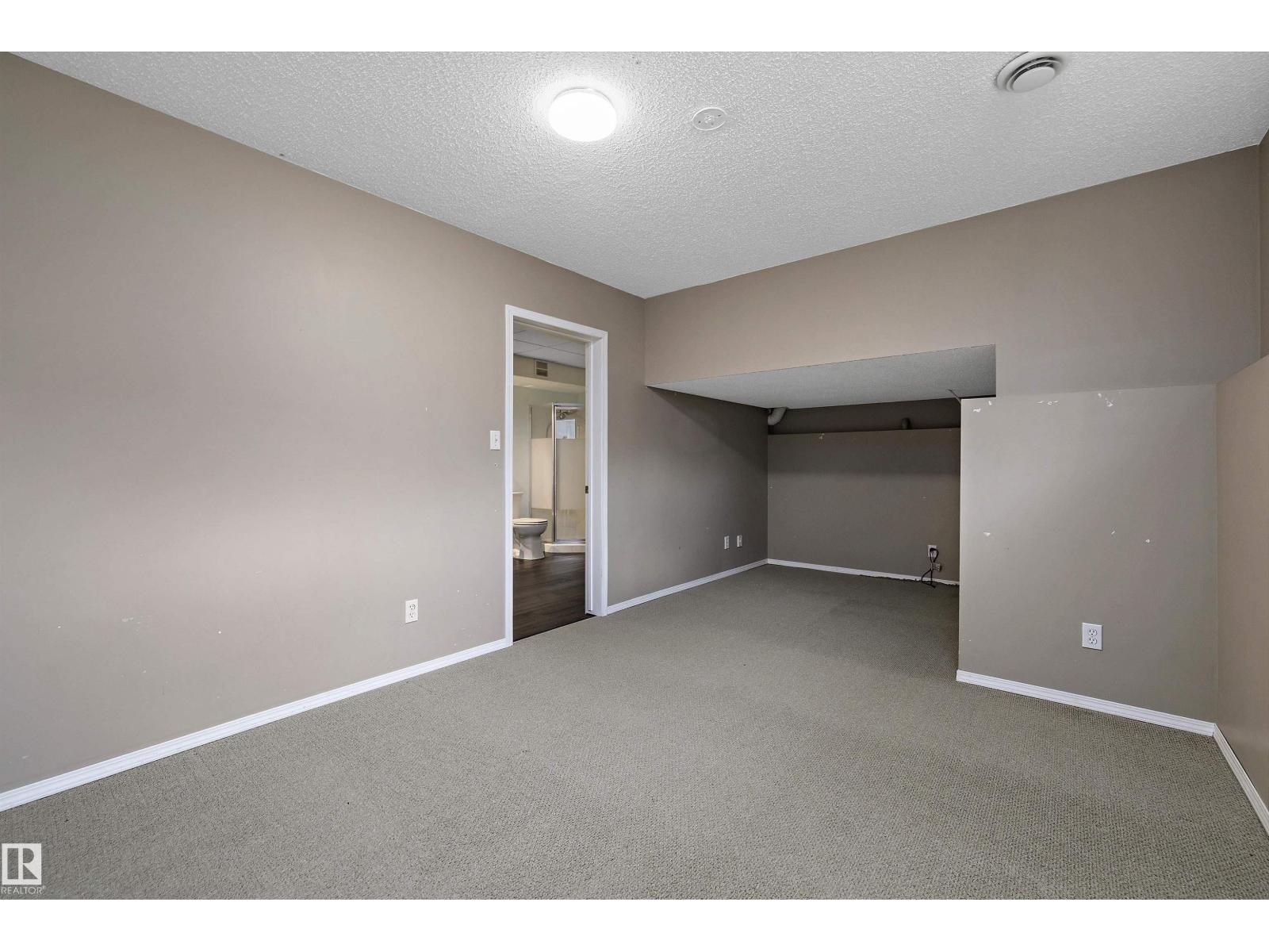 15019 133 ST NW - 35