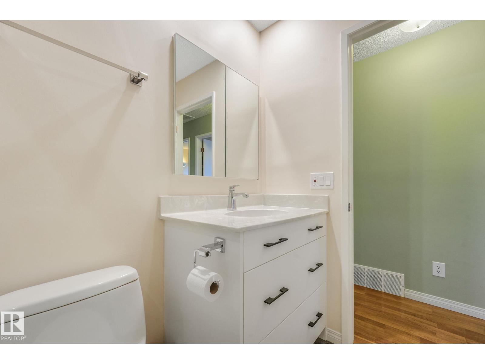 1027 HAYTHORNE RD - 32
