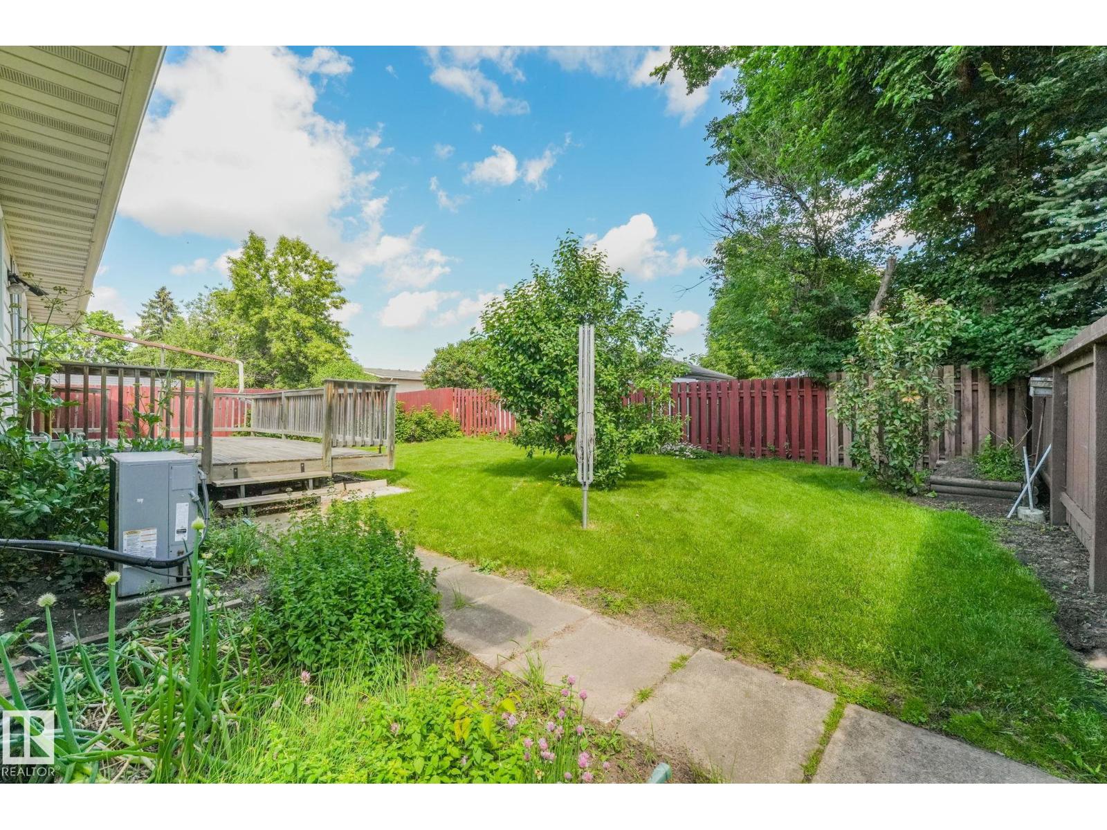1027 HAYTHORNE RD - 56