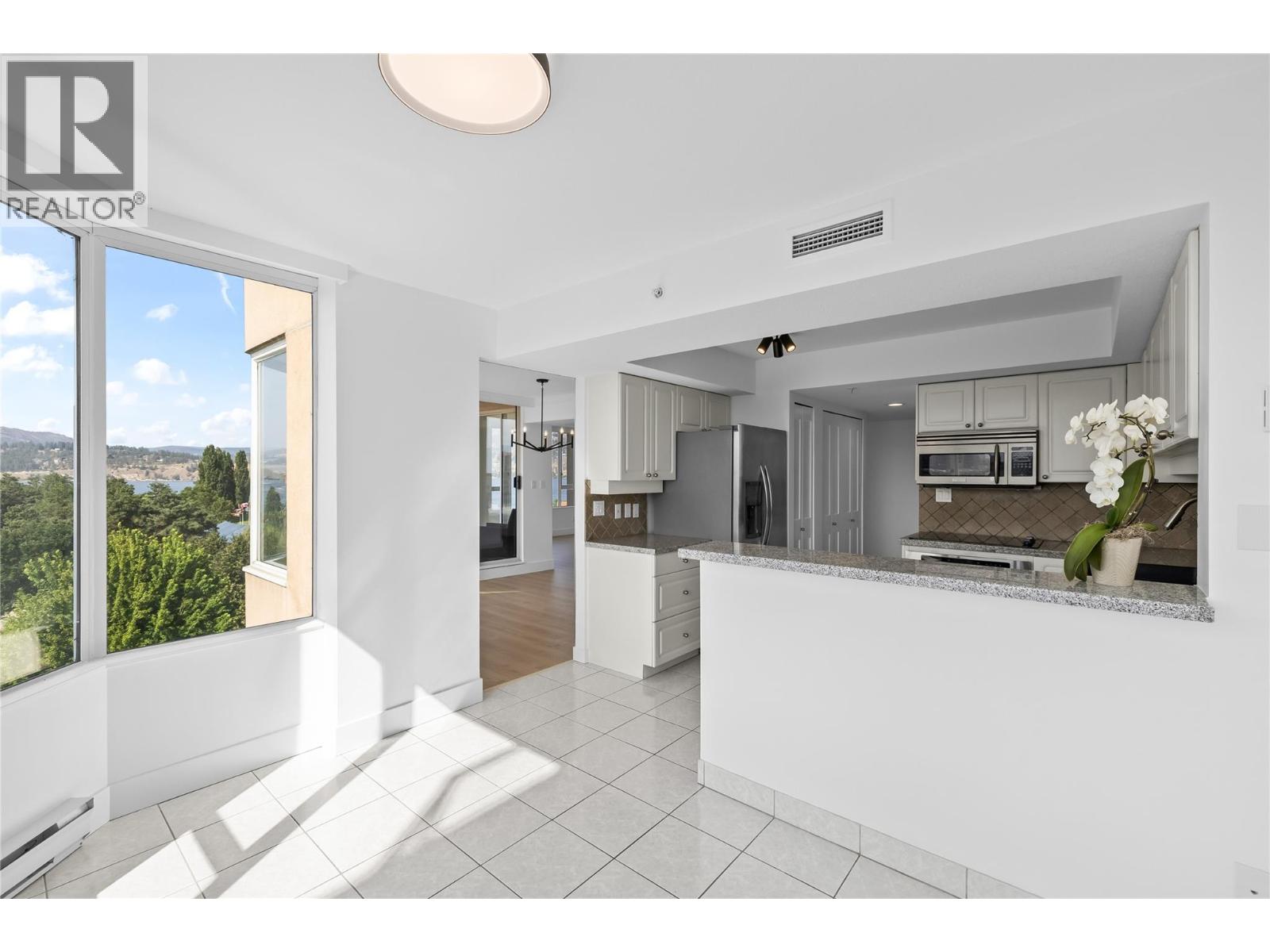 #701 1160 Sunset Drive - 32