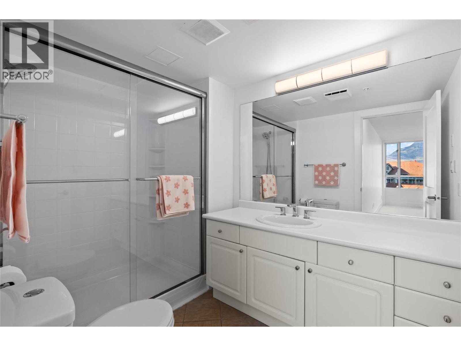 #701 1160 Sunset Drive - 38