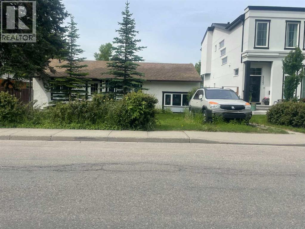 5123 19 Avenue NW, Montgomery, Calgary photo 1