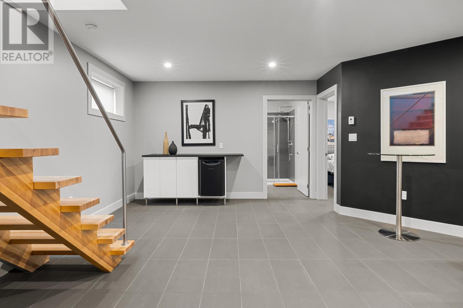 61 Battery Crescent - Image 26