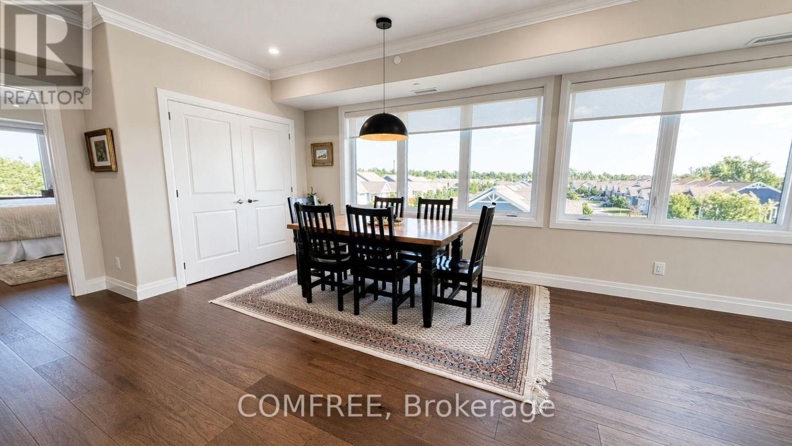 #301 19 HAMPTON LANE - 3