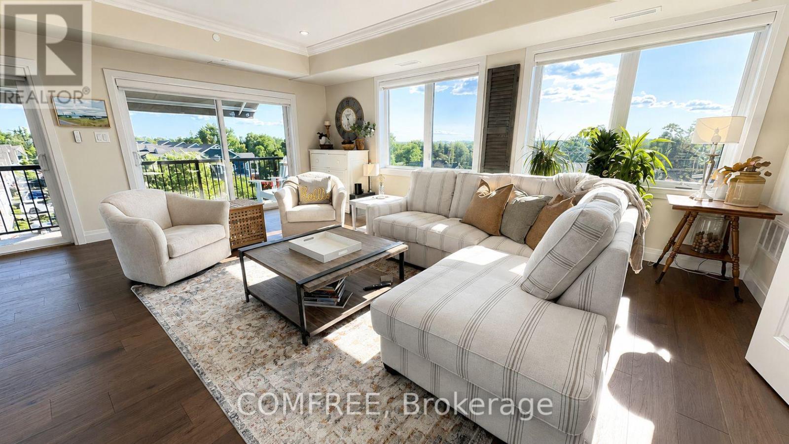 #301 19 HAMPTON LANE - 7