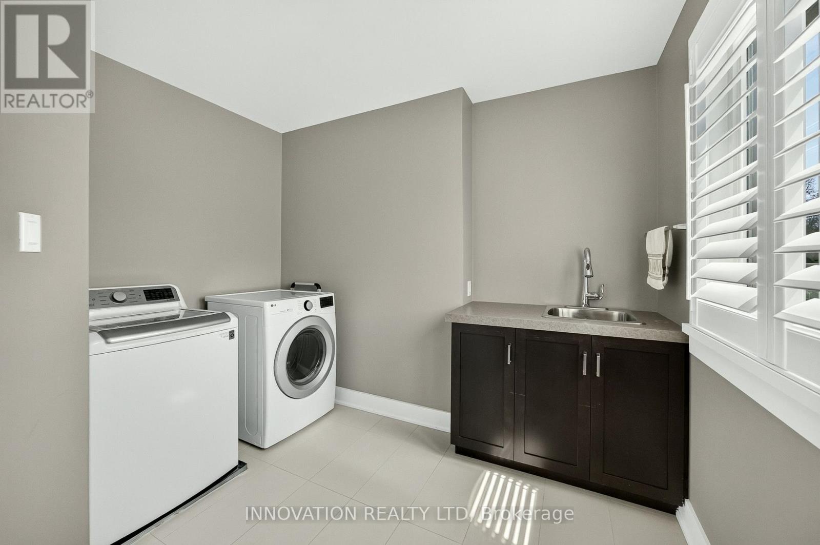 323 SILENT WOOD GROVE - 32