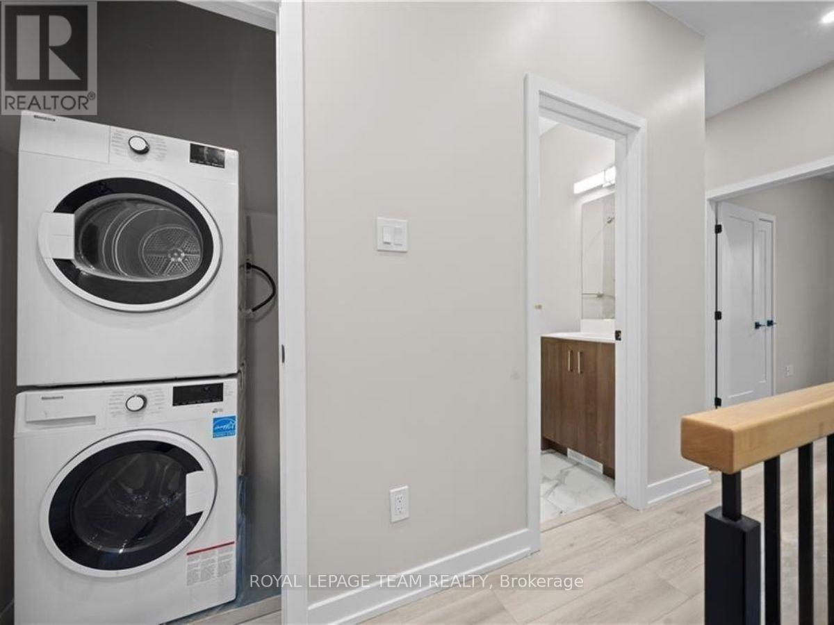 3 Bed, 3 Bath Multi-Family for Rent in Ottawa – D – 304 LANARK AVENUE, Ottawa – MLS# X13612858 - Image 11