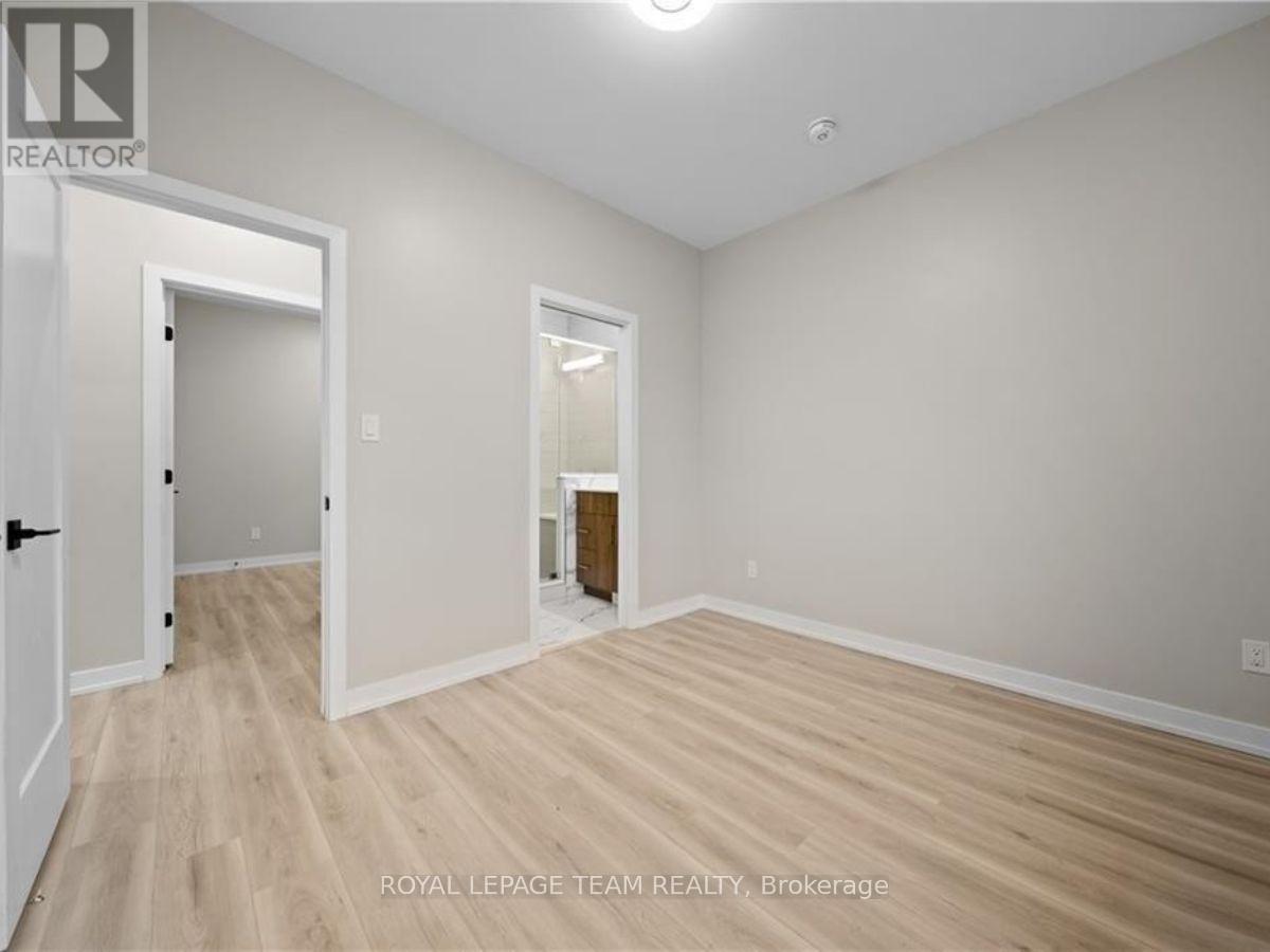 3 Bed, 3 Bath Multi-Family for Rent in Ottawa – D – 304 LANARK AVENUE, Ottawa – MLS# X13612858 - Image 13