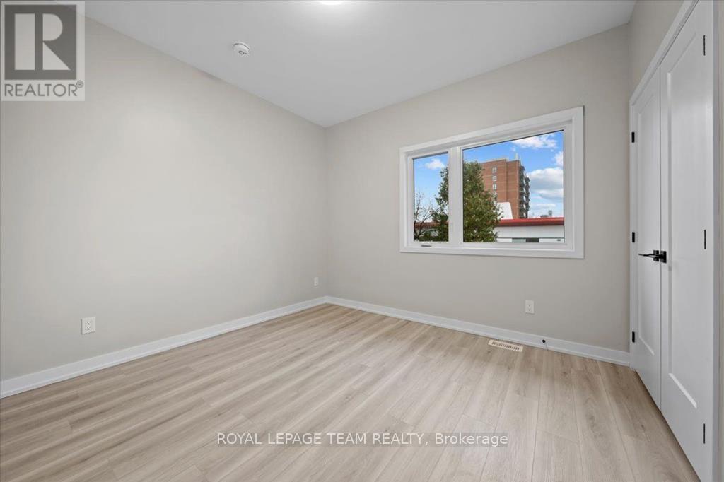 3 Bed, 3 Bath Multi-Family for Rent in Ottawa – D – 304 LANARK AVENUE, Ottawa – MLS# X13612858 - Image 14