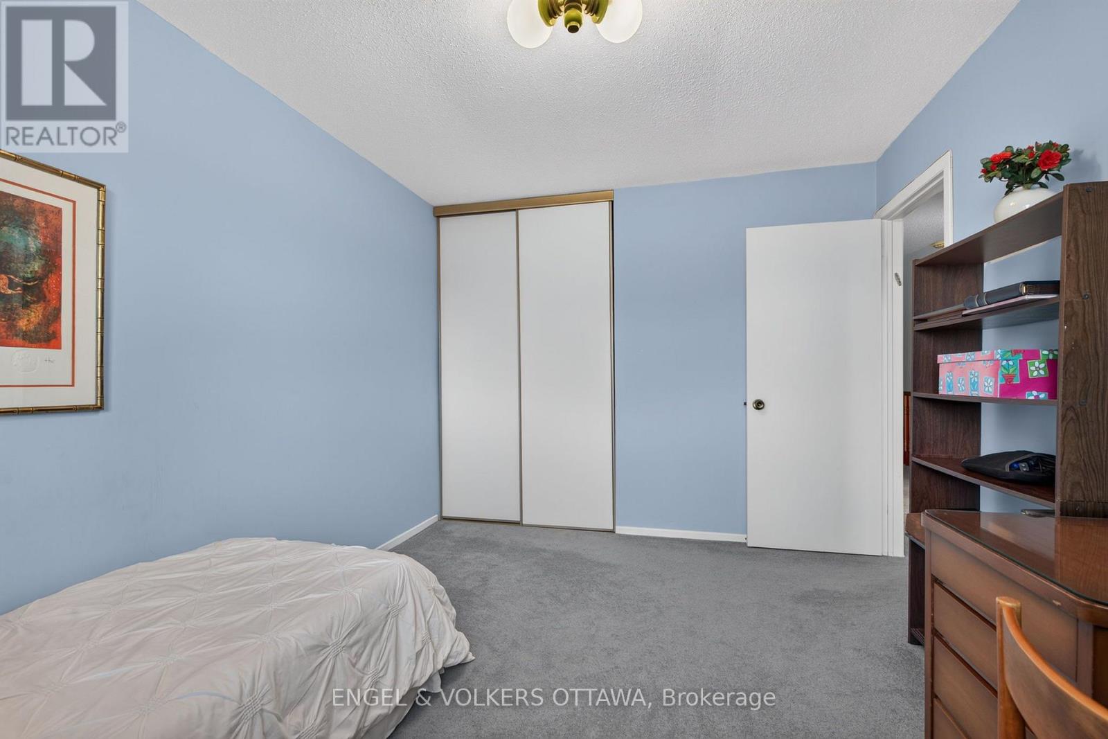26 WINLOCK CRESCENT - Image 32