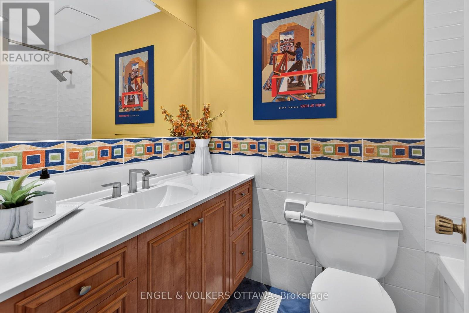 26 WINLOCK CRESCENT - Image 33