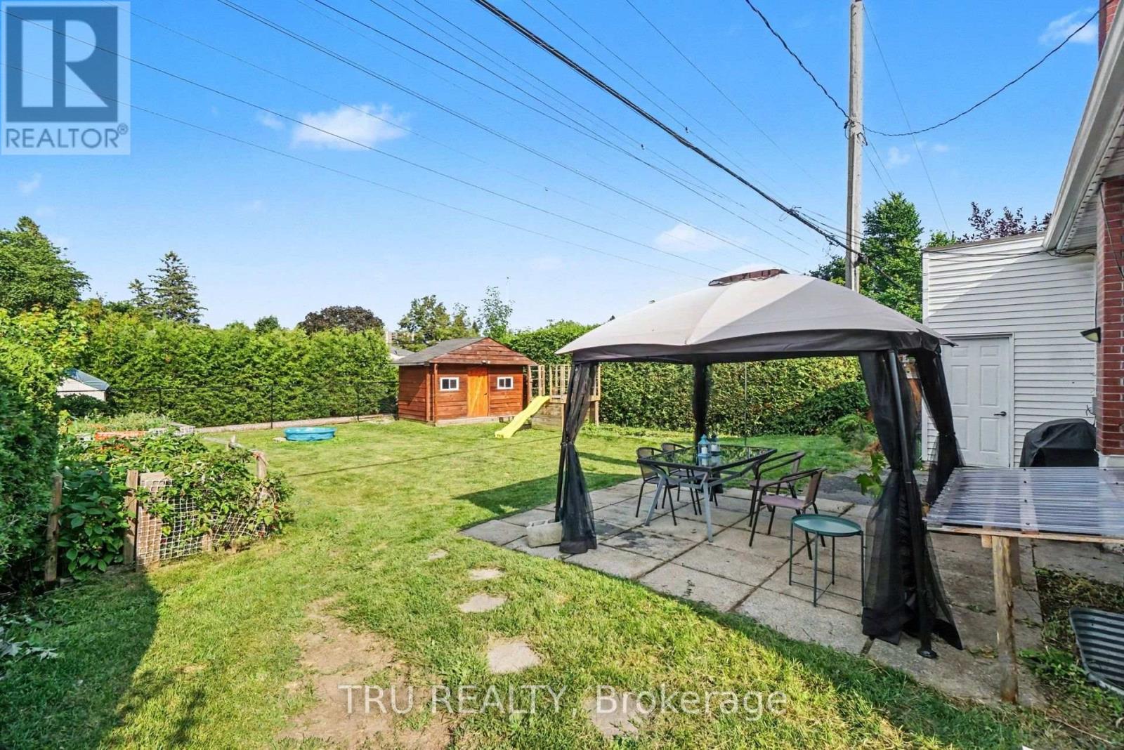 1275 WOODSIDE DRIVE - 24
