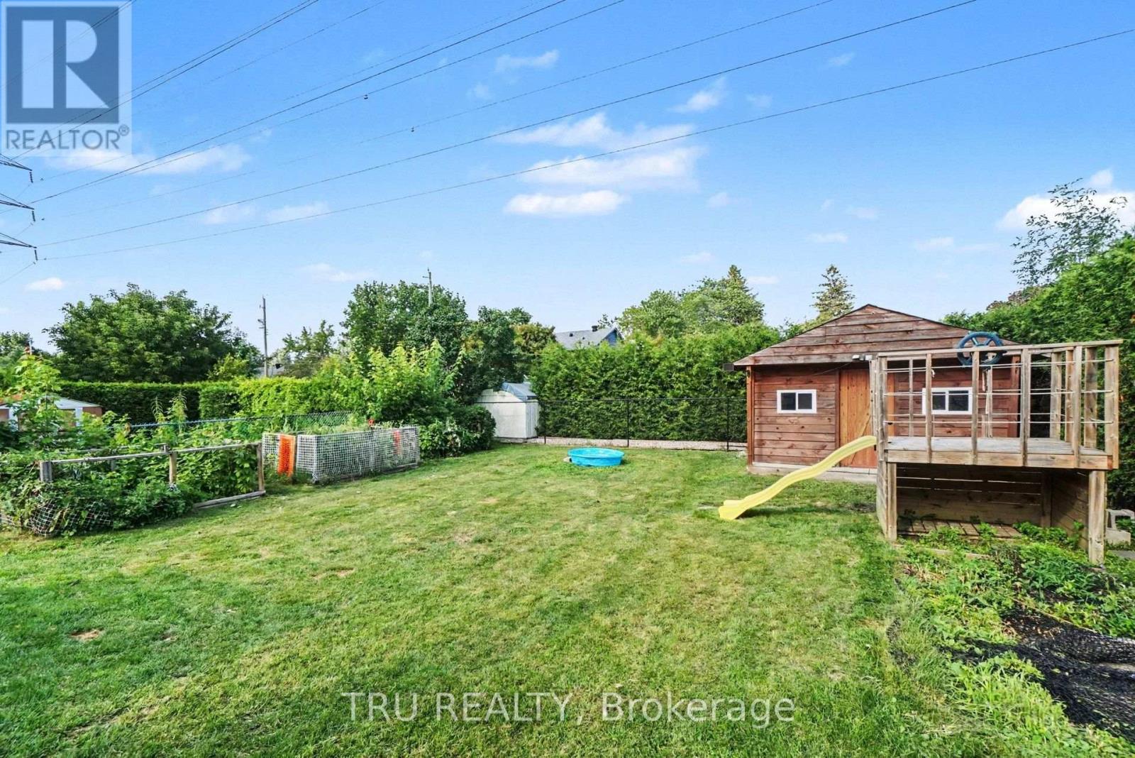 1275 WOODSIDE DRIVE - 25