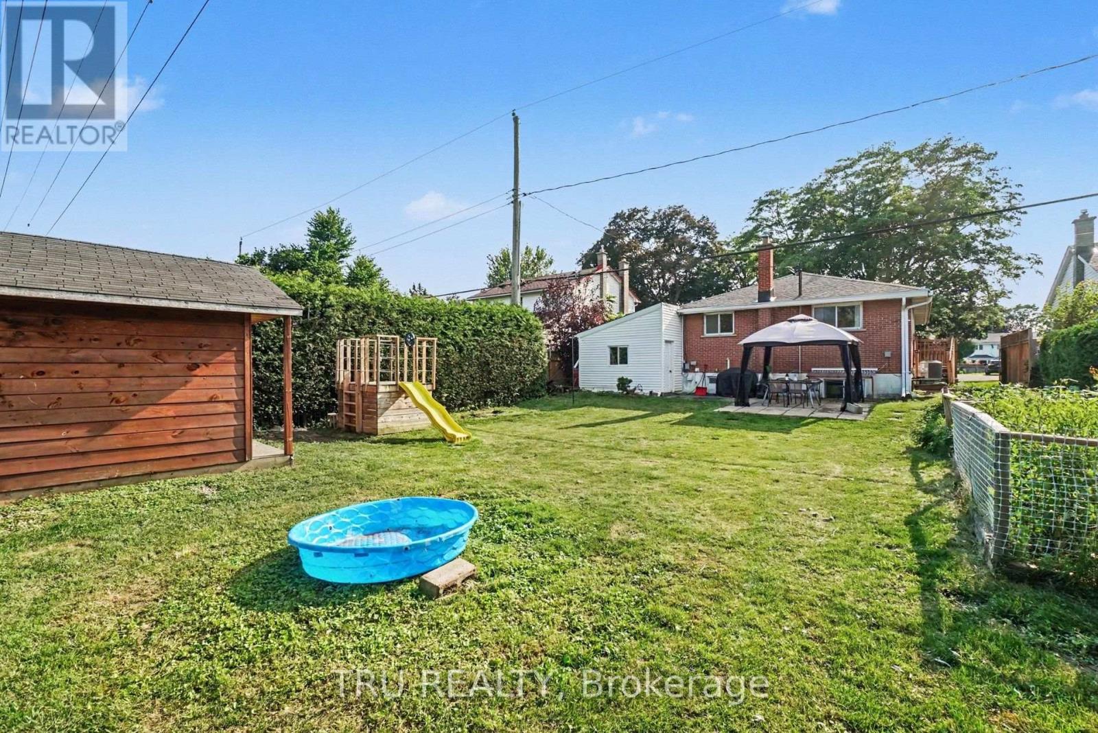 1275 WOODSIDE DRIVE - 26