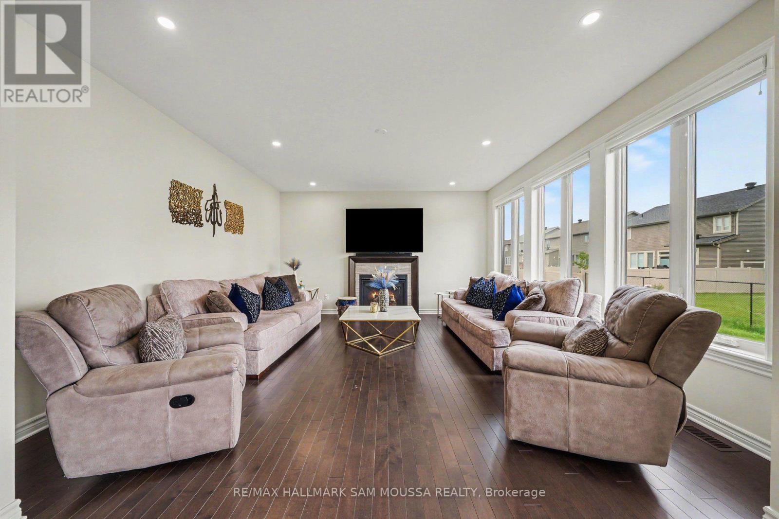 490 CENTRAL PARK BOULEVARD - 17
