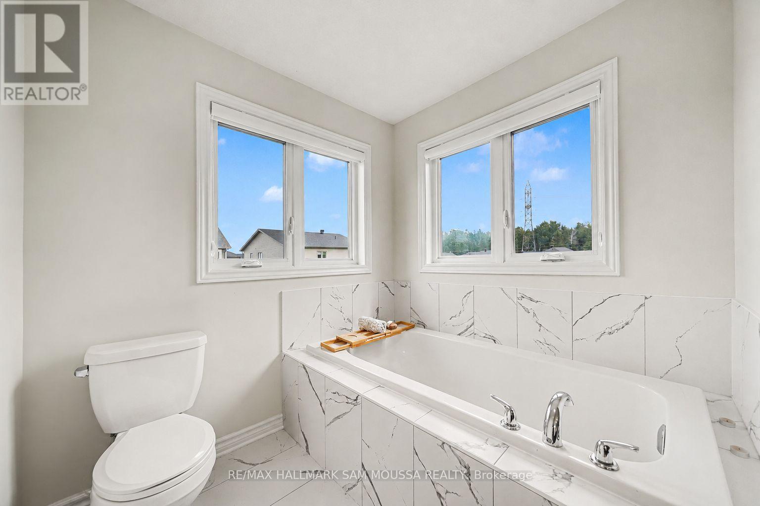 490 CENTRAL PARK BOULEVARD - 31