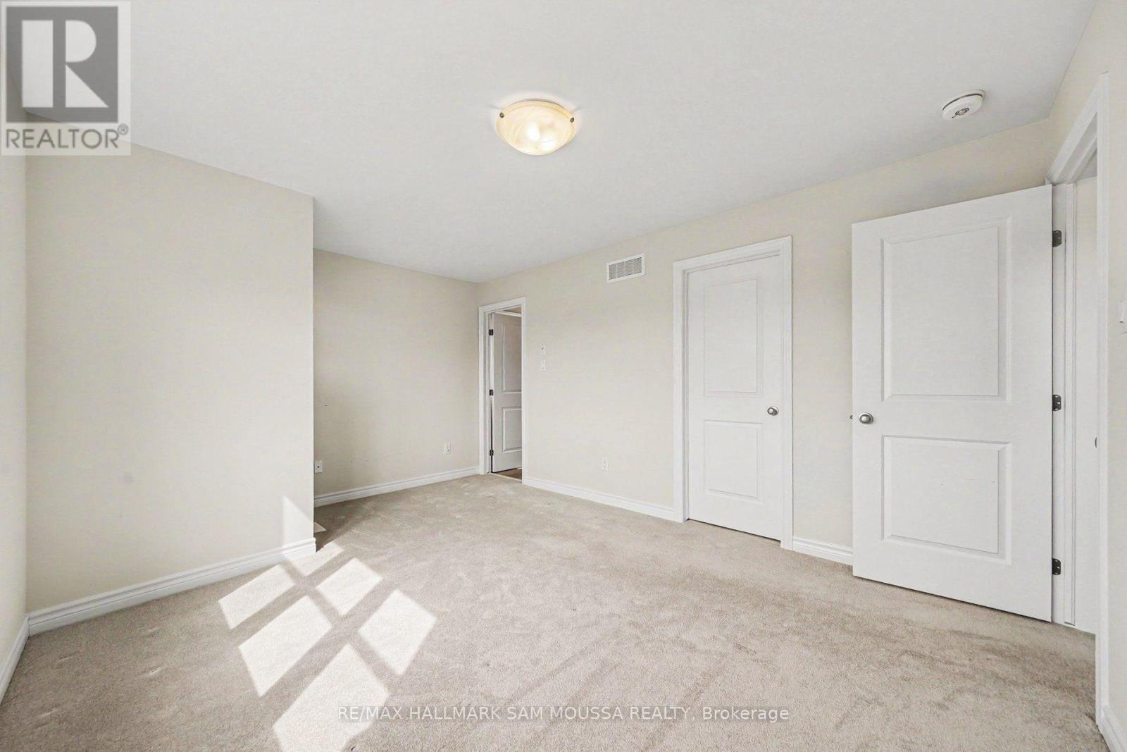 490 CENTRAL PARK BOULEVARD - 32