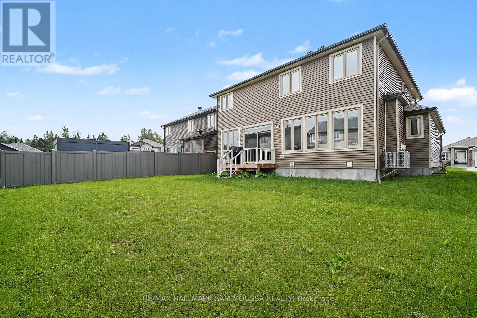 490 CENTRAL PARK BOULEVARD - 44