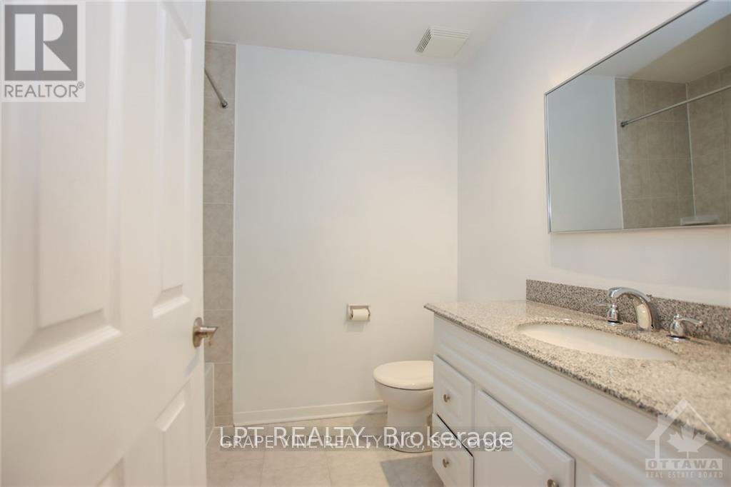 3 Bed, 3 Bath House for Rent in Ottawa – 121 ERIN CRESCENT, Ottawa – MLS# X13612922 - Image 21