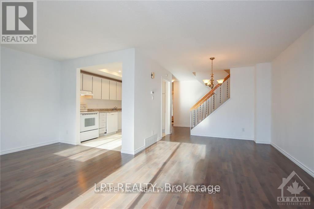 3 Bed, 3 Bath House for Rent in Ottawa – 121 ERIN CRESCENT, Ottawa – MLS# X13612922 - Image 9