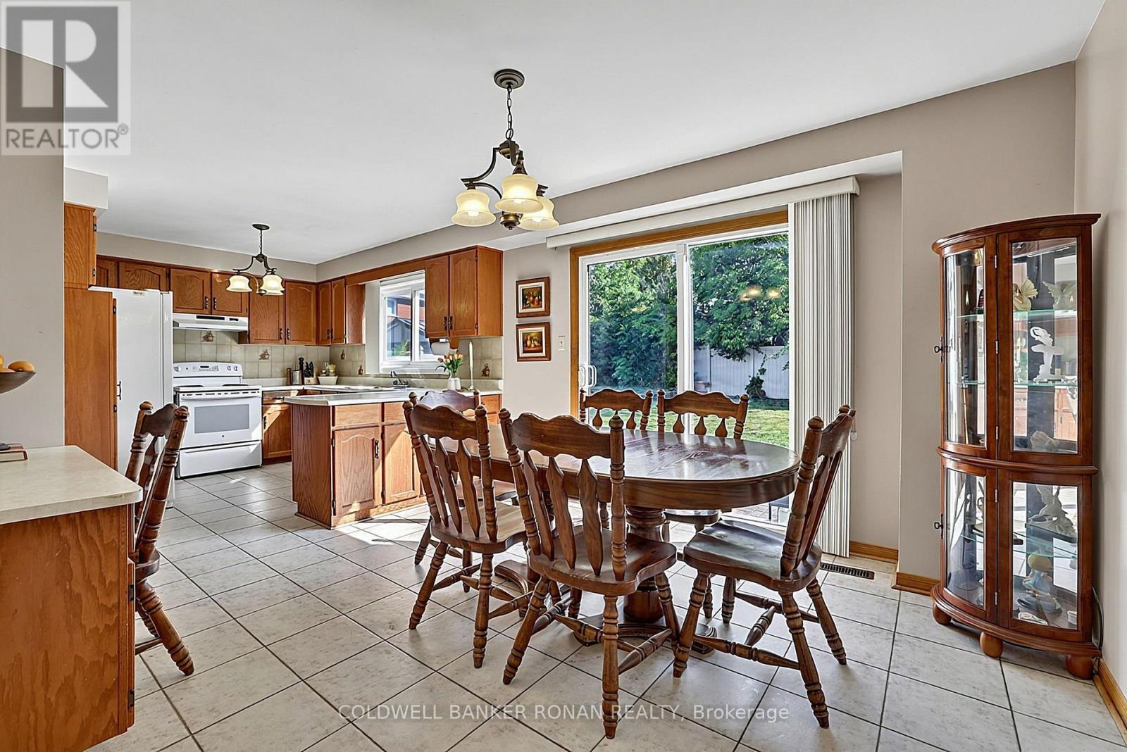 33 MAREVAN PLACE - Image 13