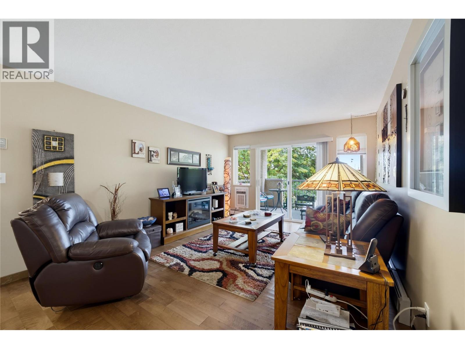 #208 250 5th Street SE - 10