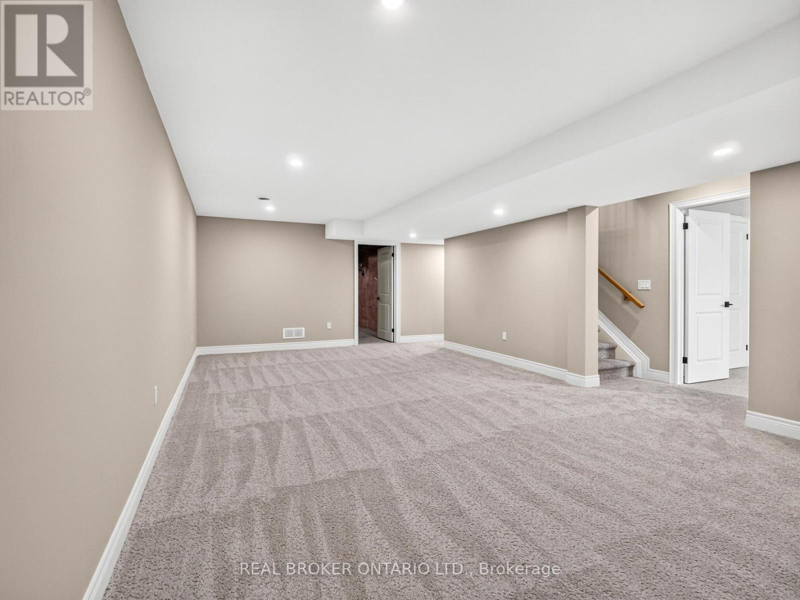 20 AUSTIN DRIVE - Image 25