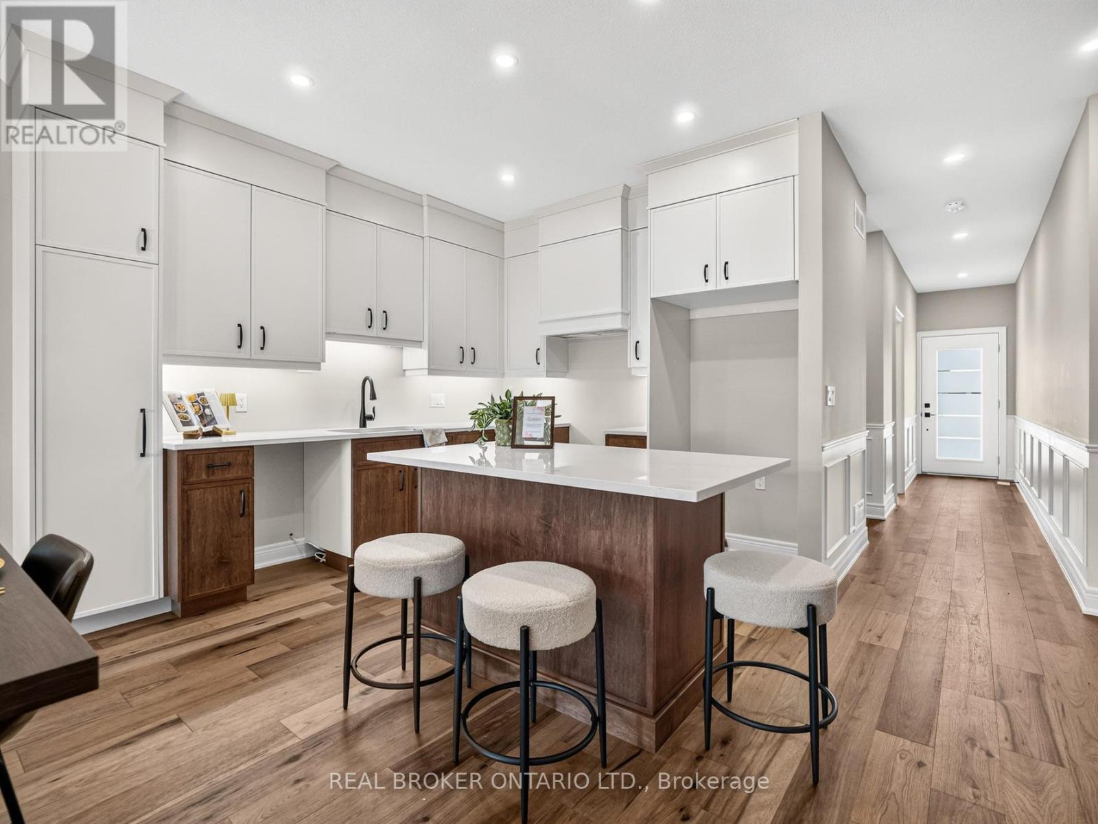 20 AUSTIN DRIVE - 9