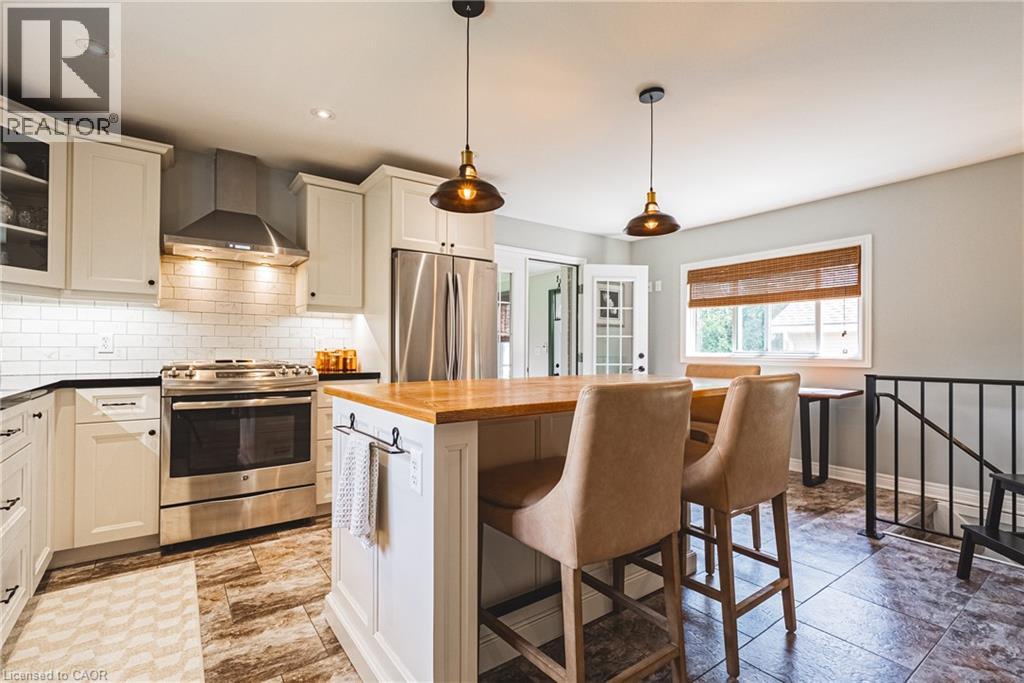 302 FISHERS GLEN Road - Image 5