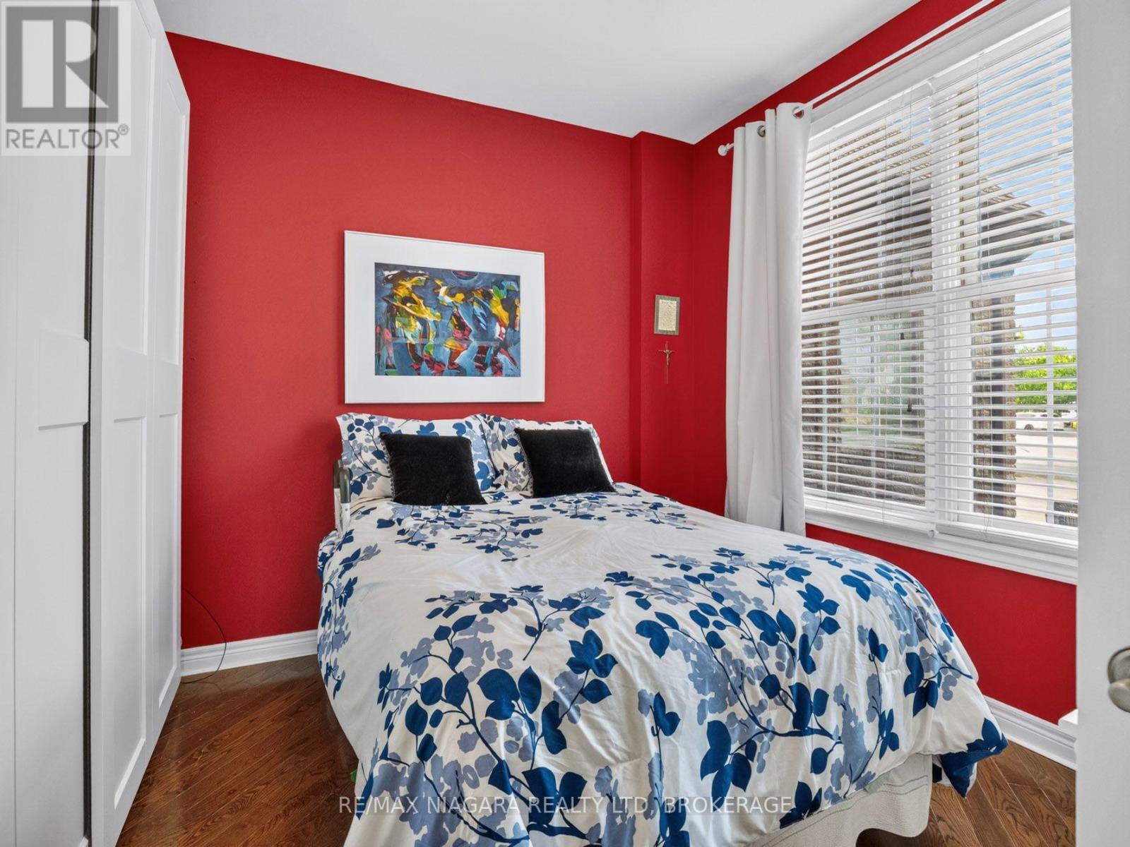 375 JASMINE COURT - 18