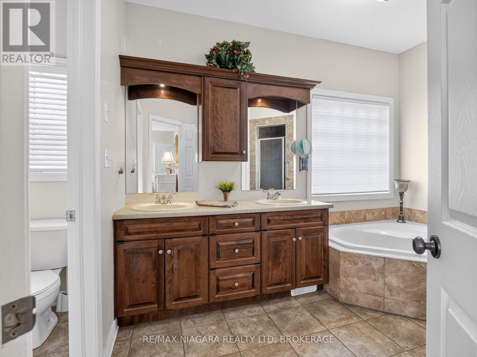 375 JASMINE COURT - 24