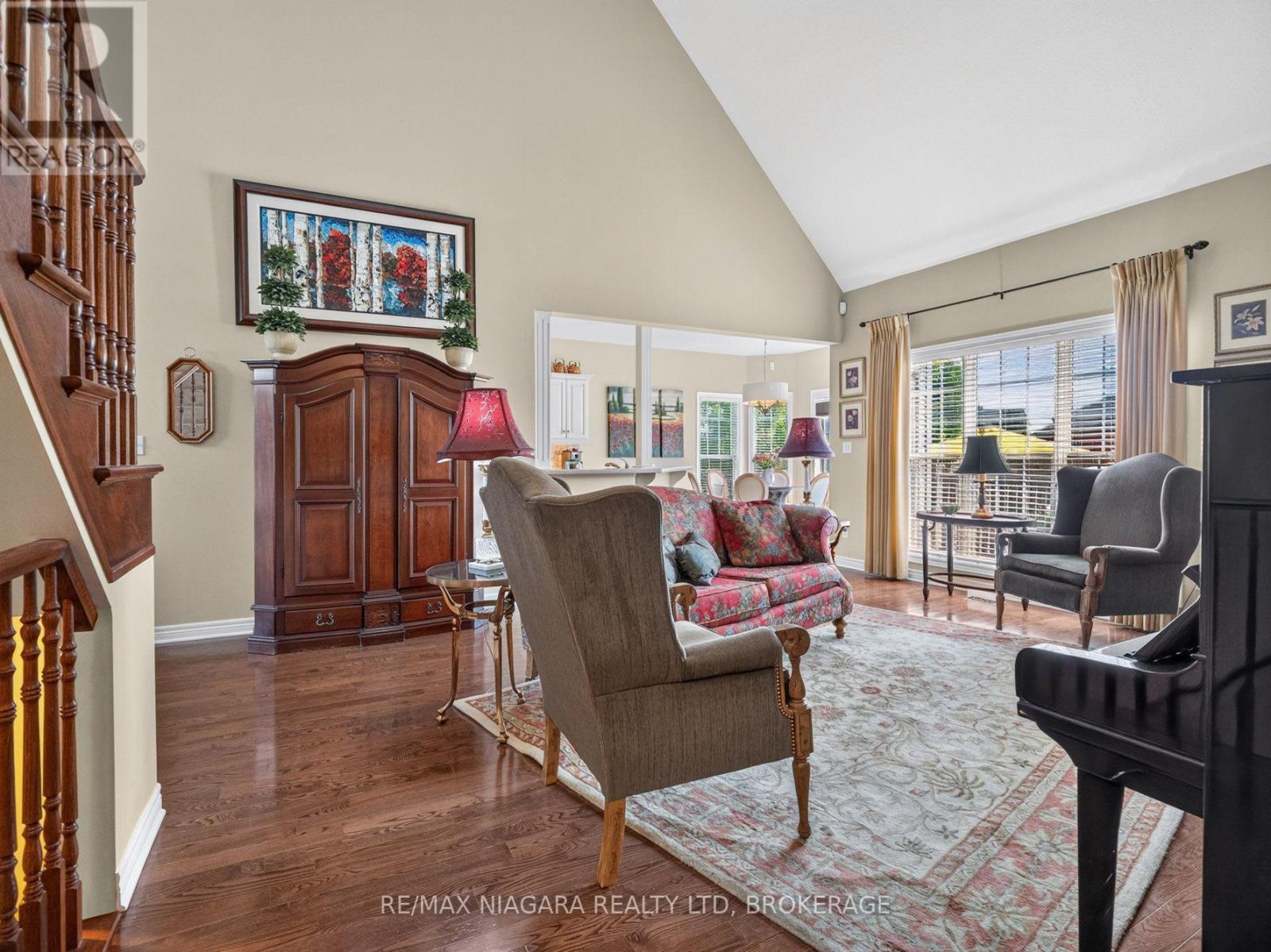 375 JASMINE COURT - 7