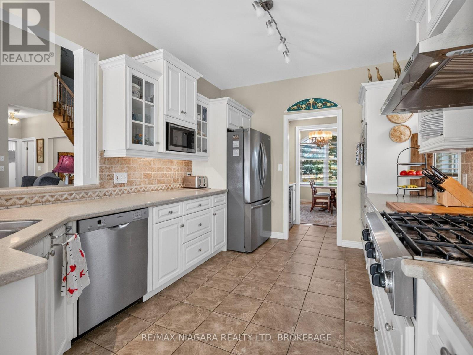 375 JASMINE COURT - 9