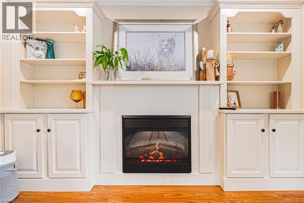 302 FISHERS GLEN Road - Image 4