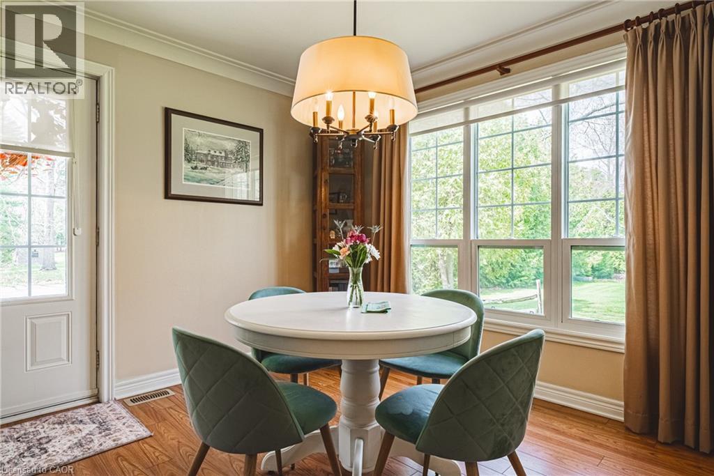 302 FISHERS GLEN Road - Image 8