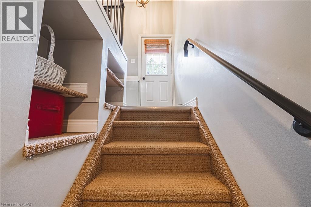 302 FISHERS GLEN Road - 24
