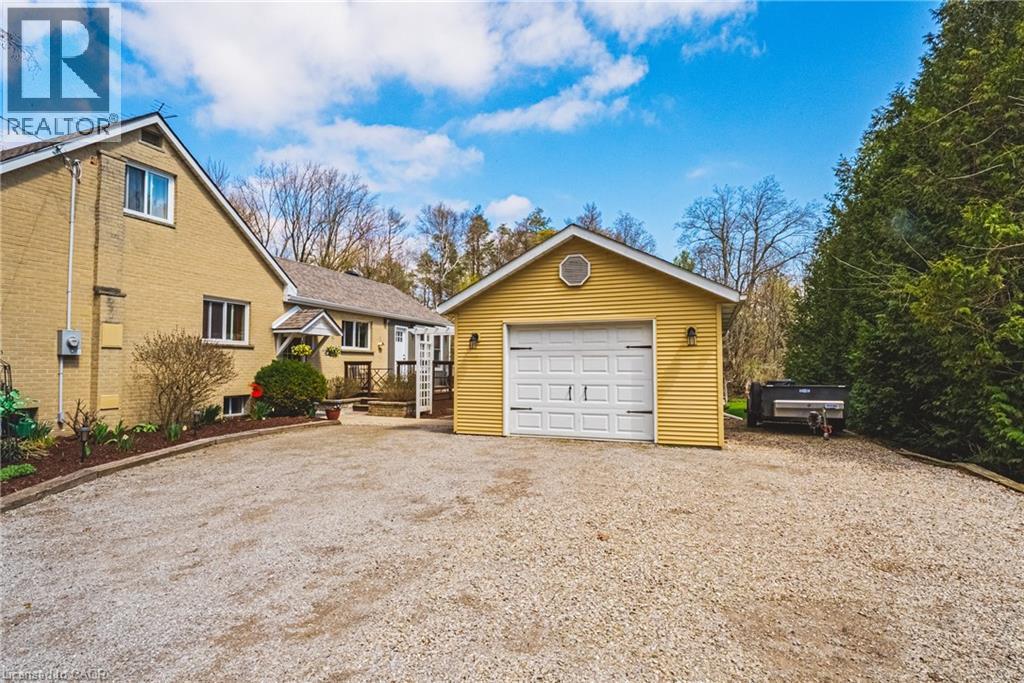 302 FISHERS GLEN Road - Image 33
