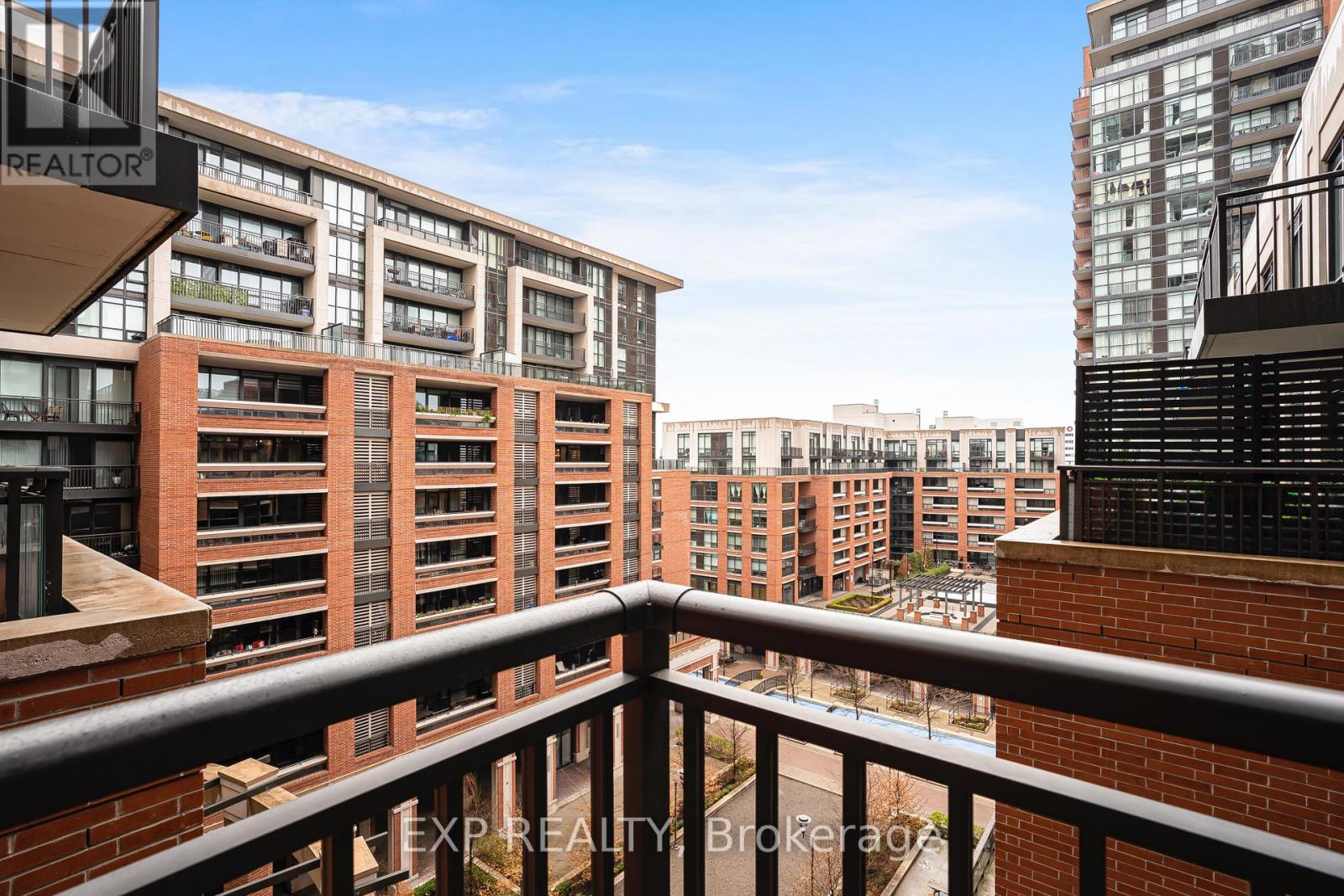#729 830 LAWRENCE AVENUE W - Image 19