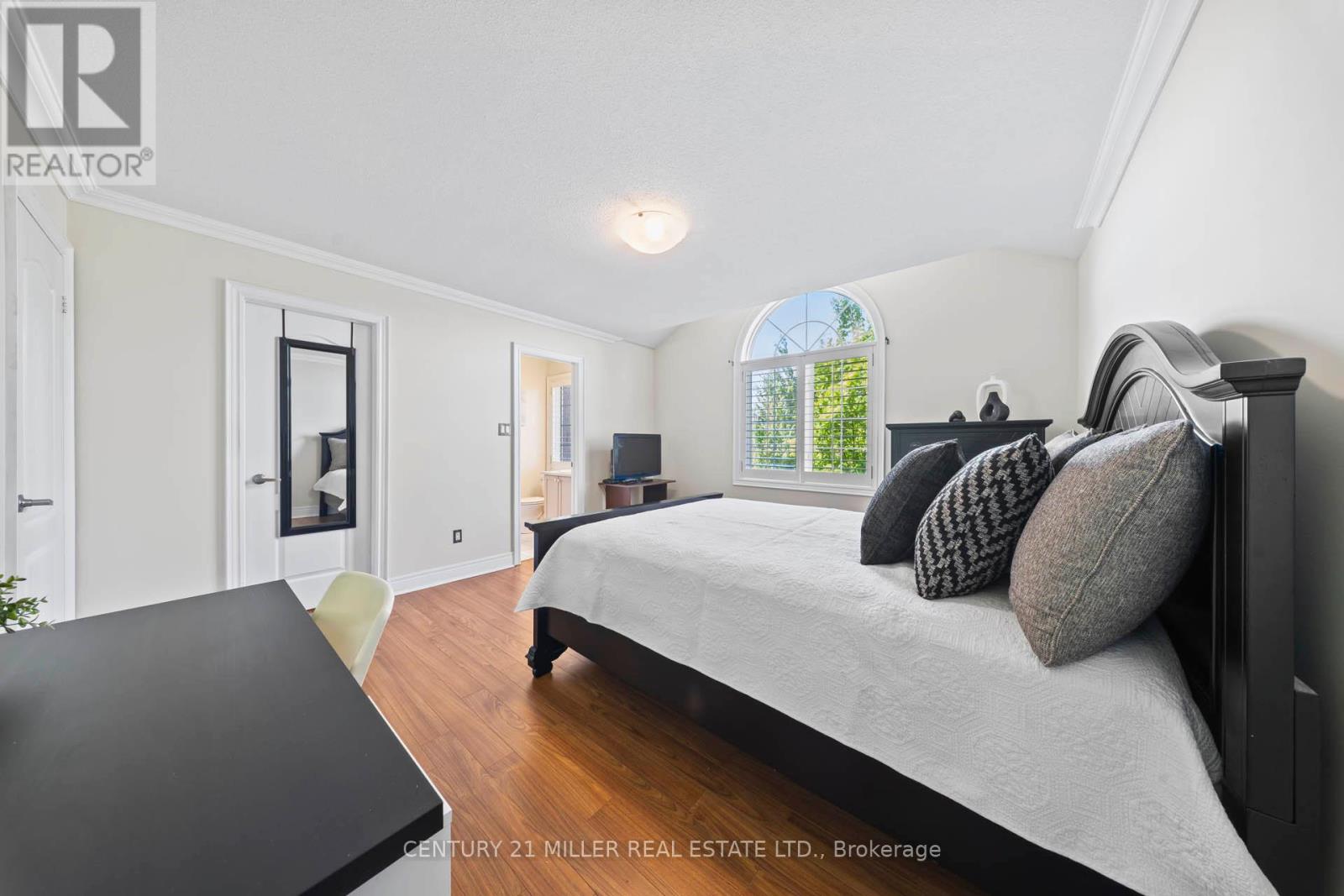 2211 GLENCAIRN ROAD - Image 27