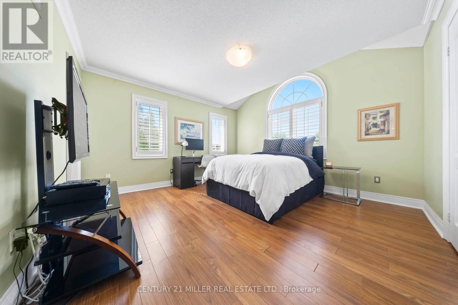 2211 GLENCAIRN ROAD - Image 29