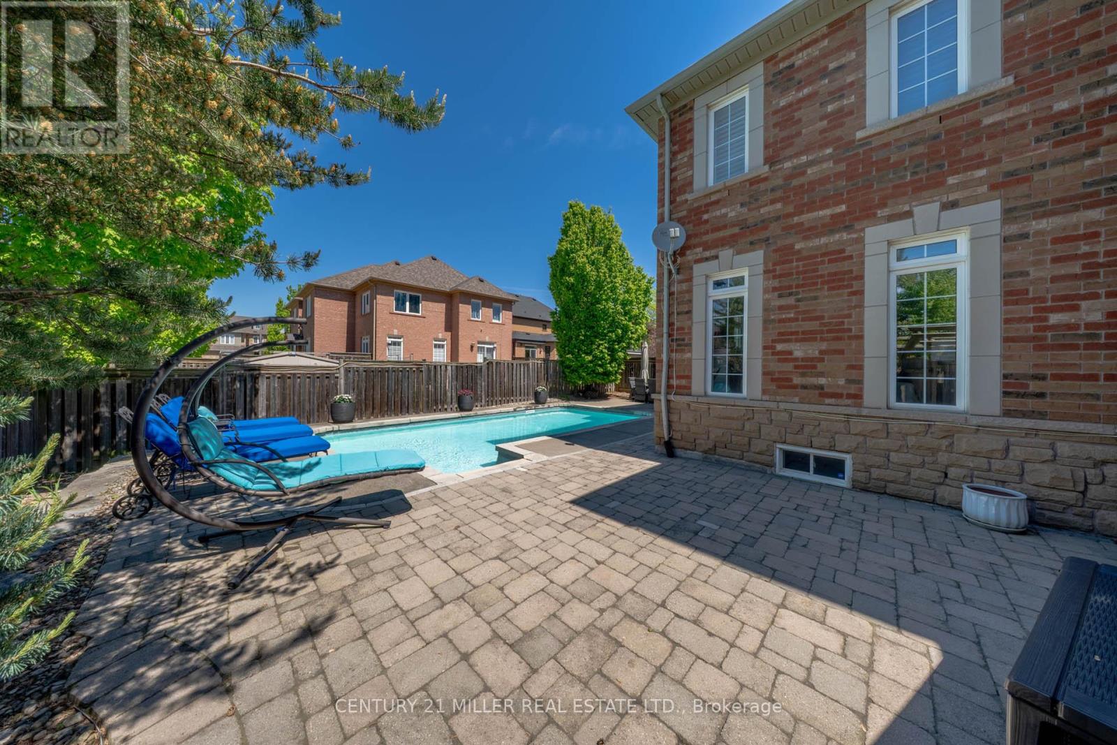 2211 GLENCAIRN ROAD - 40