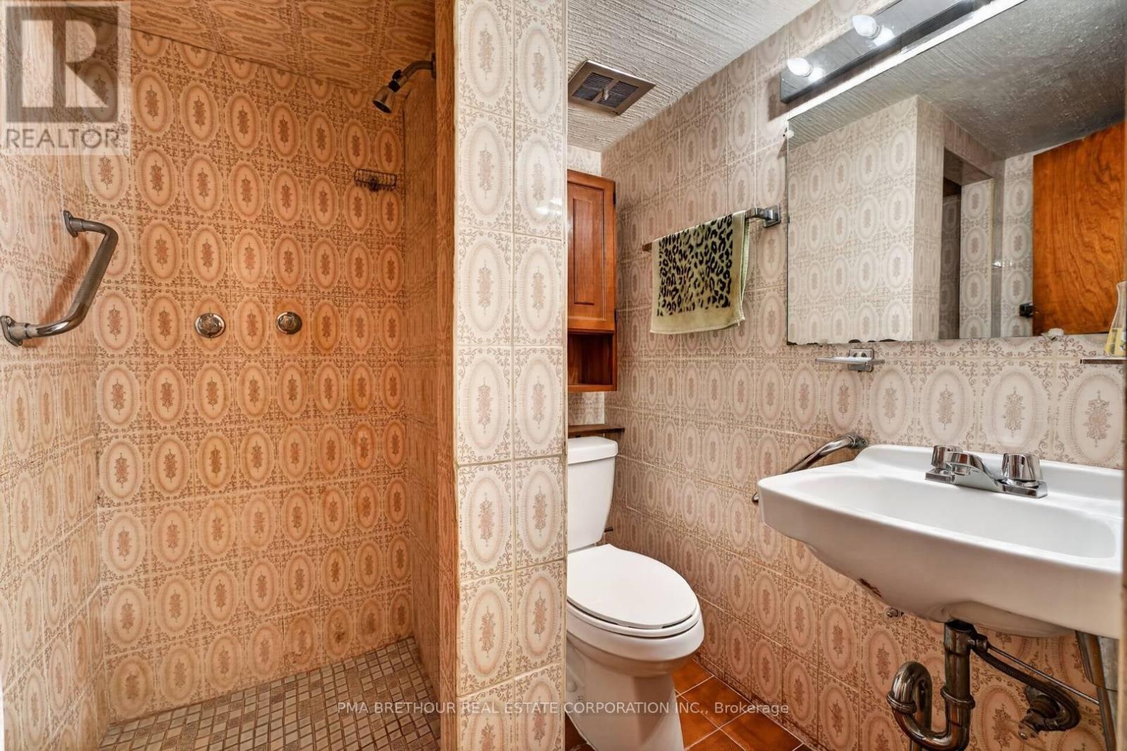 65 GOLDSBORO ROAD - Image 21