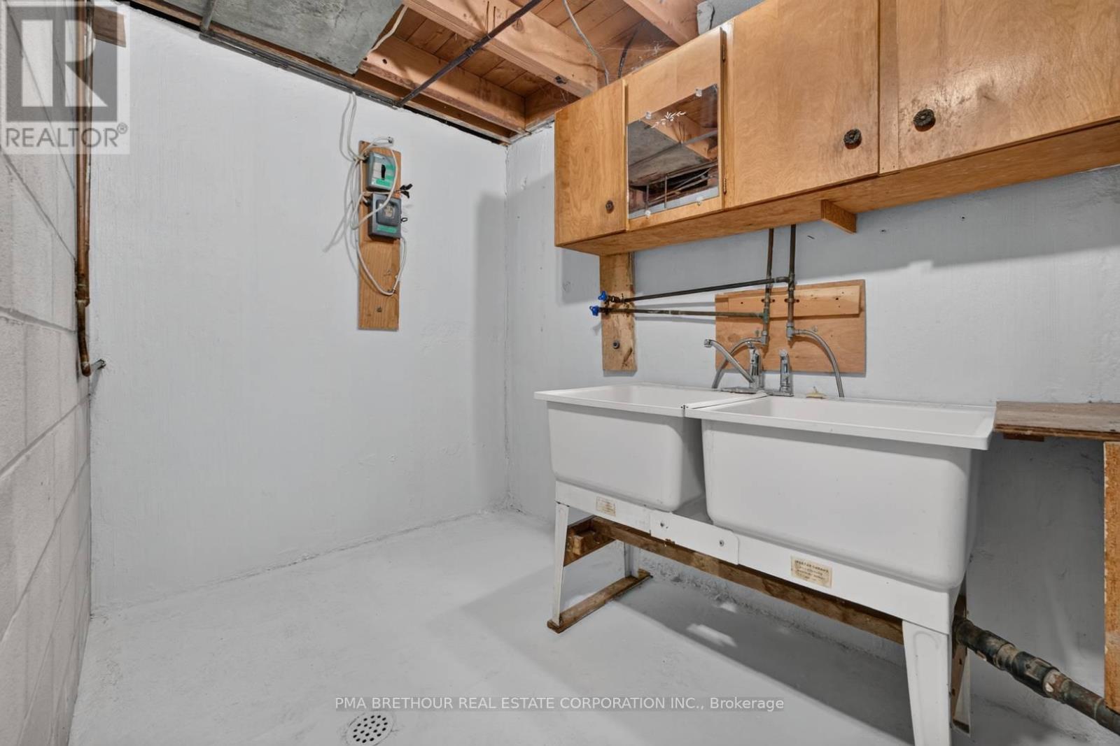 65 GOLDSBORO ROAD - Image 22
