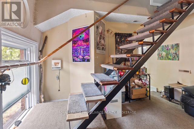 325 JOHNSON STREET - Image 19