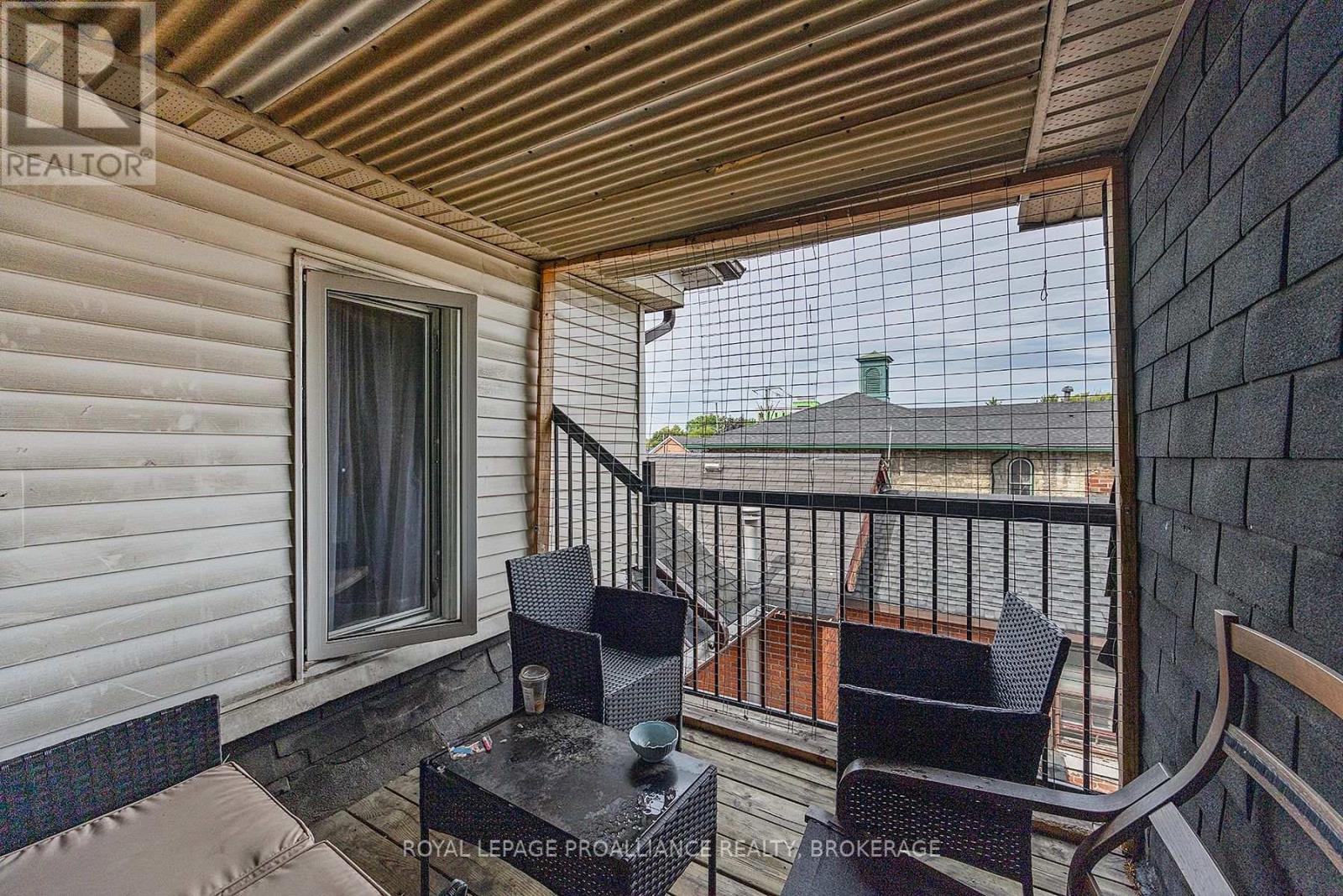 325 JOHNSON STREET - Image 25