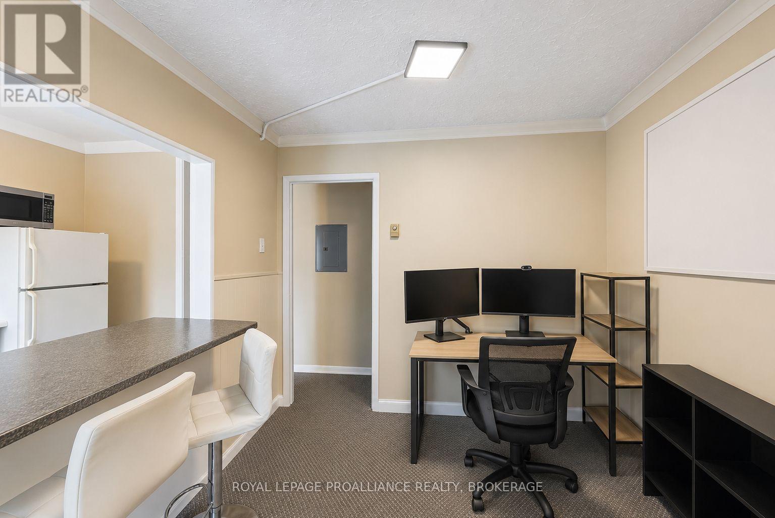 325 JOHNSON STREET - 35