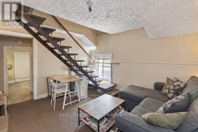 325 JOHNSON STREET - 36