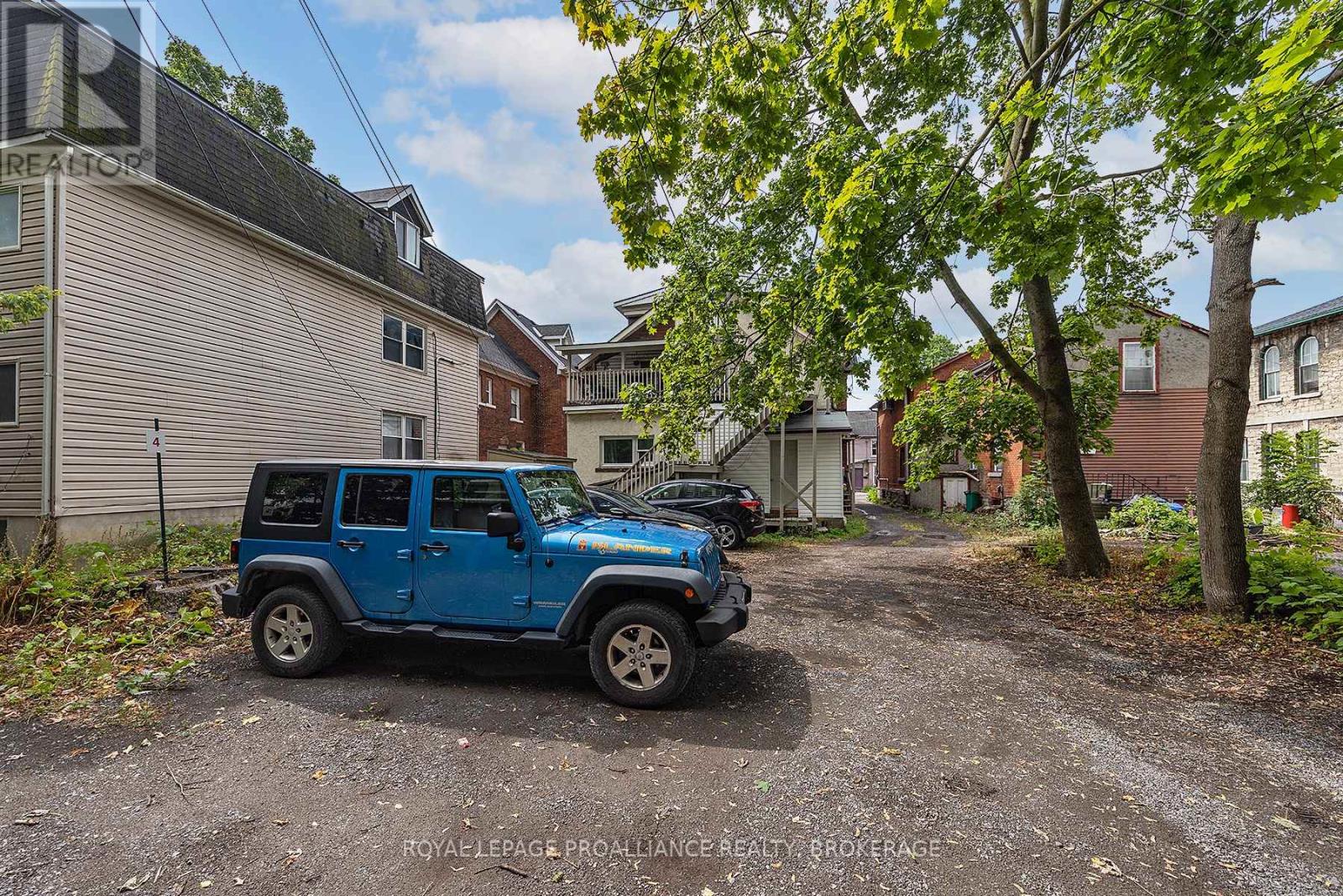 325 JOHNSON STREET - 4